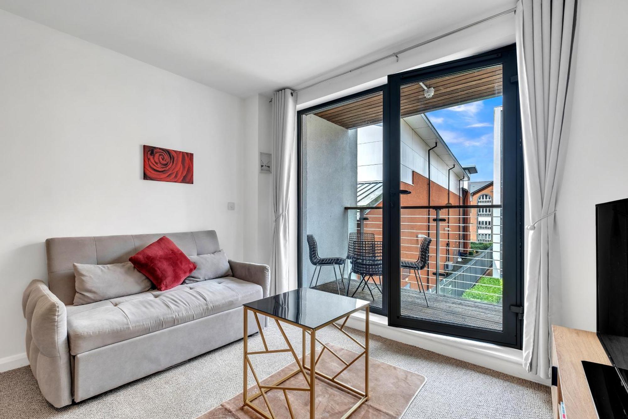 Central Suite Near Mailbox, King Bed, Ping Pong, Netflix, Sleeps 4 Birmingham Exterior foto