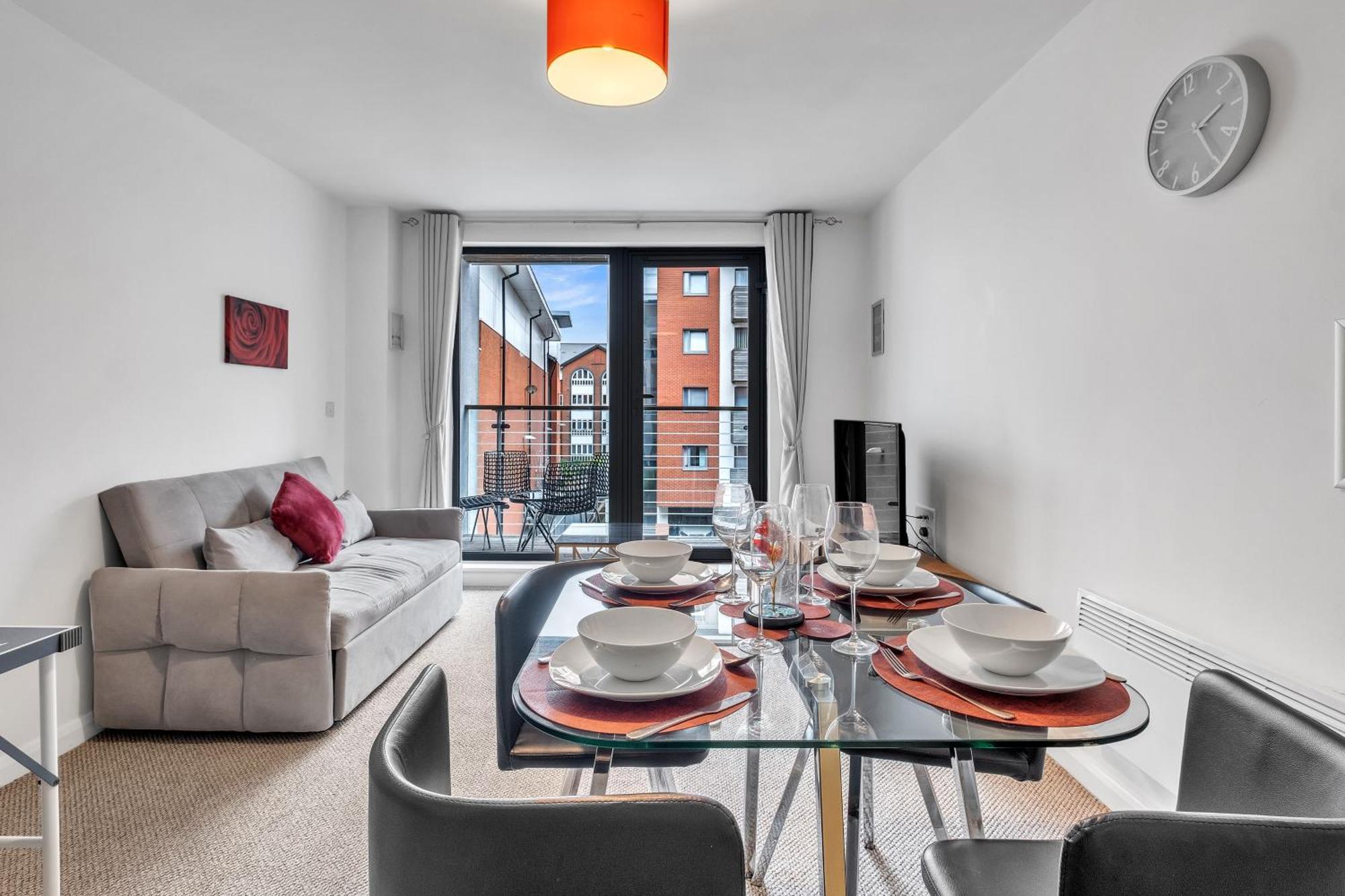 Central Suite Near Mailbox, King Bed, Ping Pong, Netflix, Sleeps 4 Birmingham Exterior foto